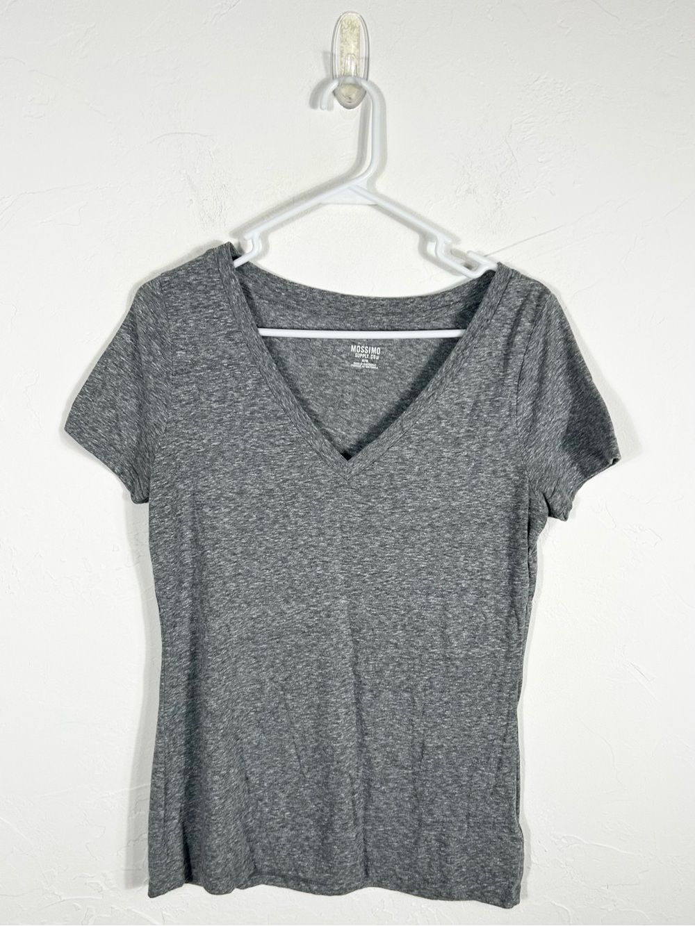 Mossimo Supply Co Heather Gray V-Neck T-Shirt Size M Medium Short Sleeve Tee